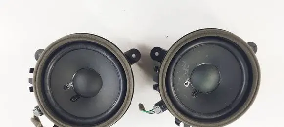 Volvo XC60 Front door speaker 3065744599 30657445