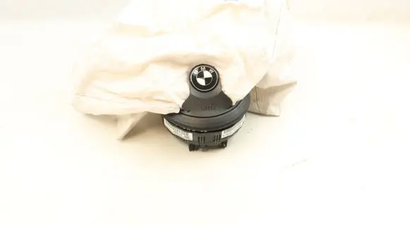 BMW M6 Steering wheel airbag 6772989 607384400