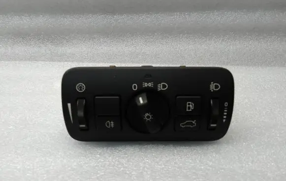 Volvo V70 Light switch 30739413 04066312