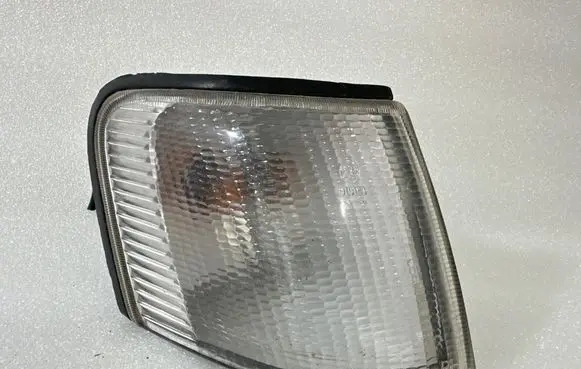 Ford Scorpio Headlight/headlamp 183134B TYC183134