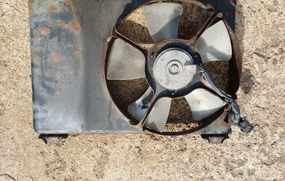 Suzuki Swift I Electric radiator cooling fan