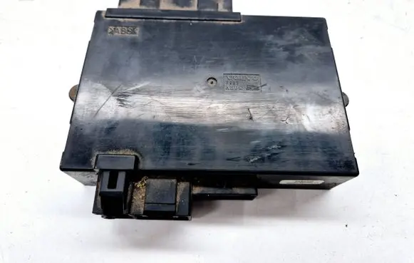 Volvo XC70 Seat control module 9452339