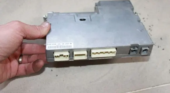 Toyota Prius (XW30) Navigation unit CD/DVD player 86840YY080 BE7707 EXTENSIONBOX
