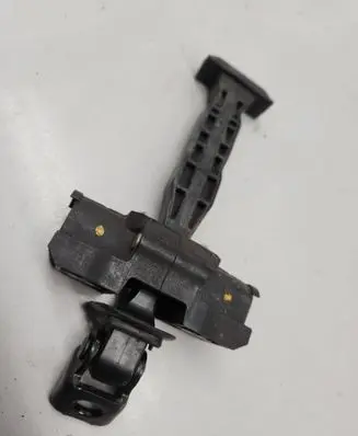 BMW X3 G01 Front door check strap stopper 7290687