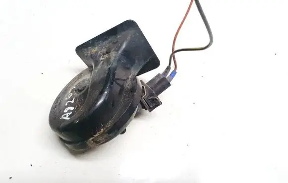 Audi A4 S4 B5 8D Horn signal 0092018