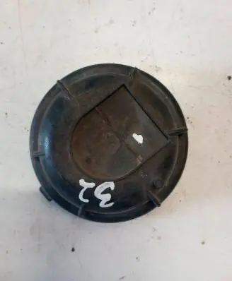 Headlight/headlamp dust cover