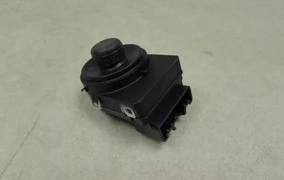 Opel Astra J Wing mirror switch 13271827 58762