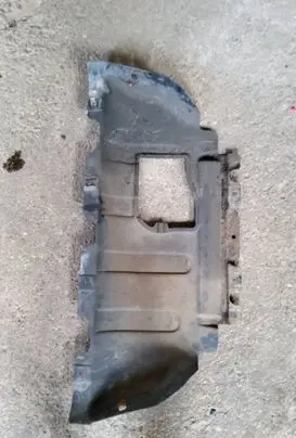 Dodge Durango Engine splash shield/under tray