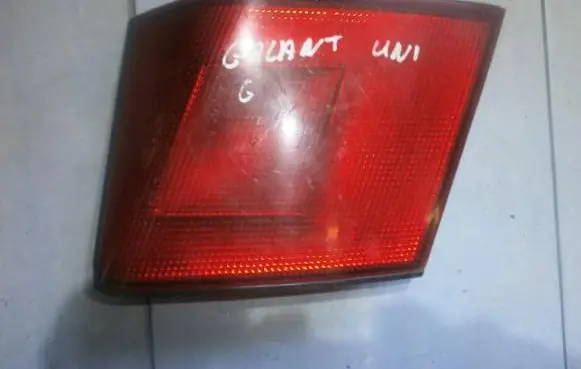 Mitsubishi Carisma Tailgate rear/tail lights 29200203 mb952168