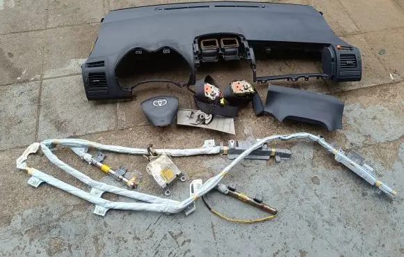 Toyota Auris 150 Airbag set 