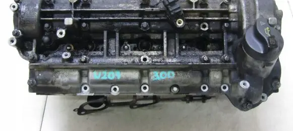 Mercedes-Benz E C207 W207 Engine head R642016 6420100821
