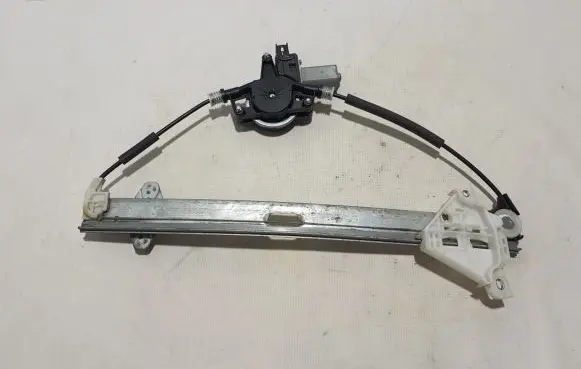 Mazda CX-3 Front window lifting mechanism without motor D10E59590