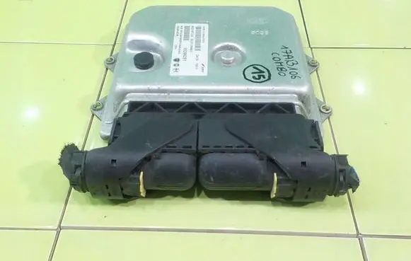 Opel Combo D Engine control unit/module 55266281