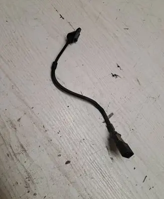 Camshaft position sensor