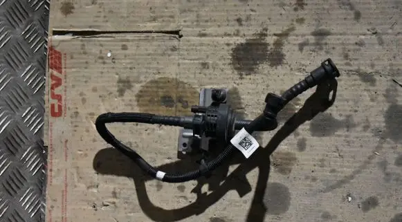 Mercedes-Benz GLE W167 Engine coolant pipe/hose