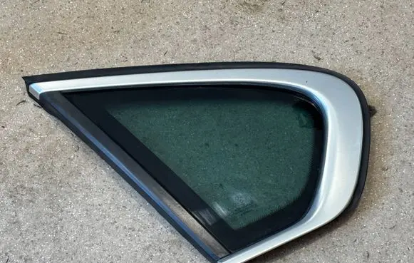 BMW X6 E71 Rear side window 7182327