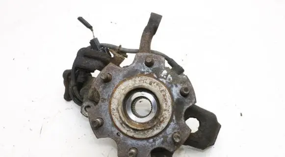 Mitsubishi Pajero Front wheel hub