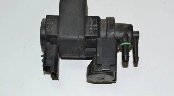 BMW 3 F30 F35 F31 Turbo solenoid valve 70177712