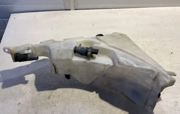 Jaguar XJ X351 Windshield washer fluid reservoir/tank 8X2317B613