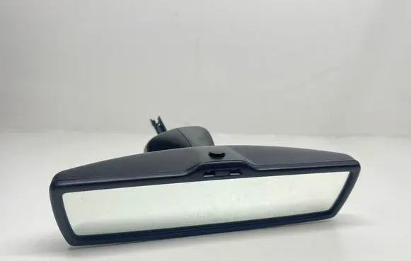 Volkswagen Golf V Rear view mirror (interior) E11015625