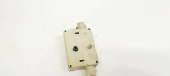 Antenna control unit