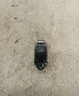 Volvo V40 Electric window control switch 31334569