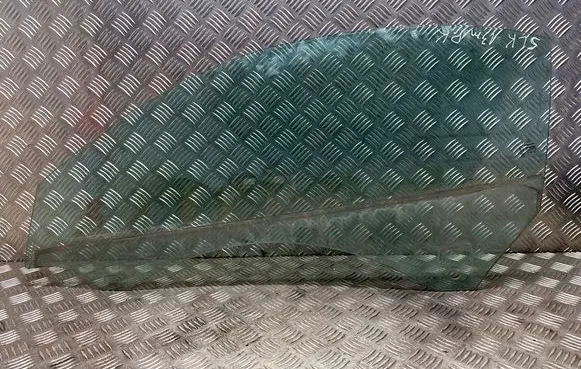 Mercedes-Benz SLK R172 Front door window/glass (coupe) 43R001582 E000199 AS2M3240DOT682
