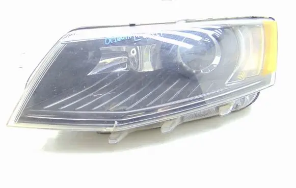 Skoda Octavia Mk3 (5E) Headlight/headlamp 5E2941015B
