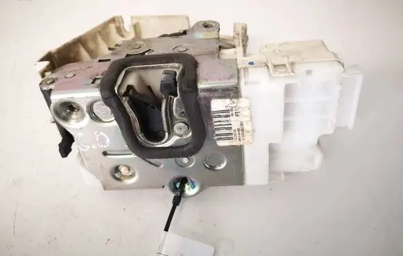 Mercedes-Benz GL X164 Rear door lock 1697302235