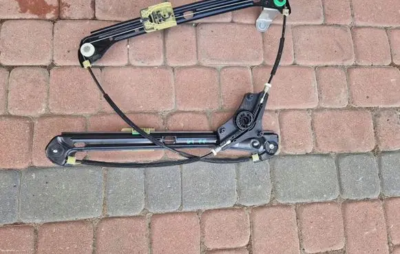 Volkswagen Golf VII Front door electric window regulator 5G4837462F