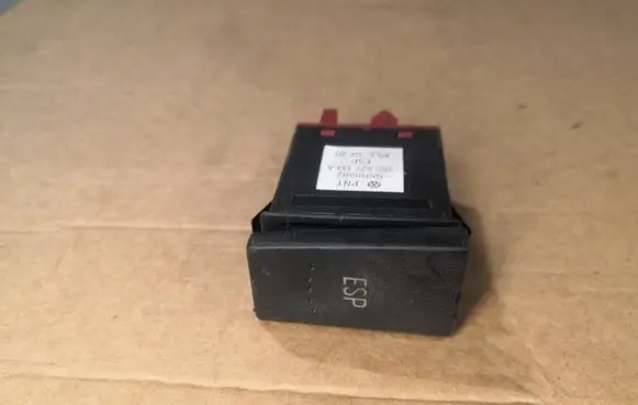 Volkswagen PASSAT B5.5 ESP (stability program) switch 3B0927134A