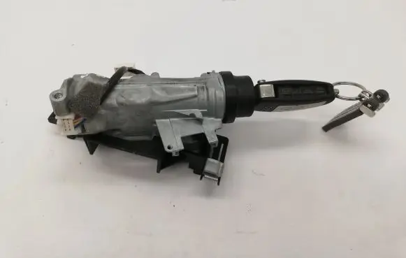 Audi Q3 8U Ignition lock 1K0905851