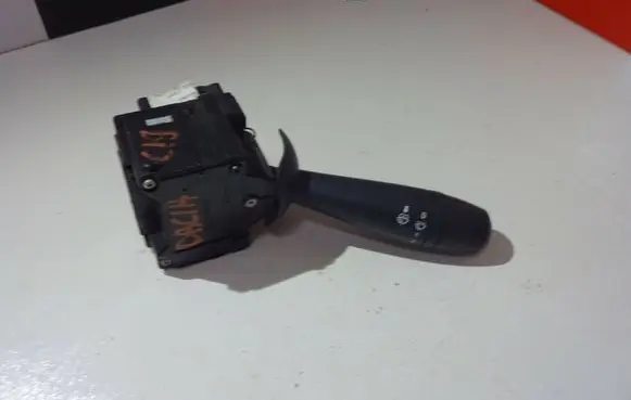 Dacia Dokker Wiper control stalk 681728631R 1728631R