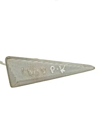 Renault Megane II Front fender indicator light