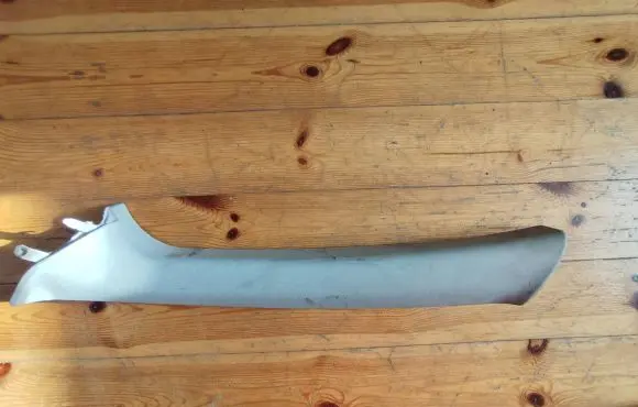 (A) pillar trim