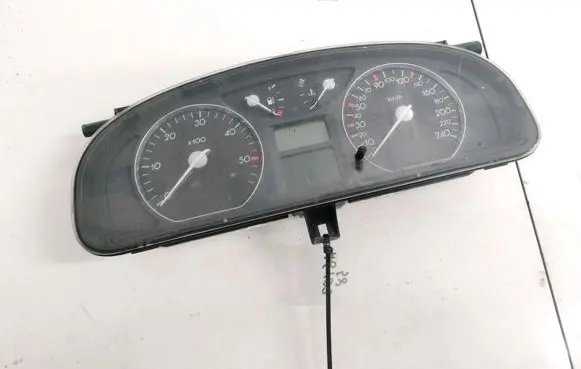 Renault Laguna II Speedometer (instrument cluster) 8200218888 501018880079