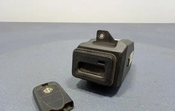 Alfa Romeo 159 Ignition lock 1560616200