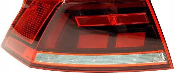 Volkswagen PASSAT B8 Rear/tail lights