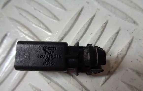 Volkswagen Up Outside/exterior temperature sensor 