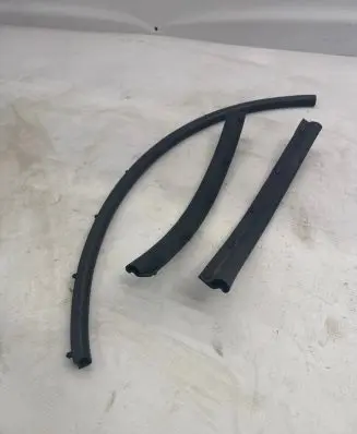 Volkswagen Touran III Engine compartment rubber 5TA823707 5TA823705 5TA823709