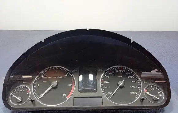 Peugeot 407 Speedometer (instrument cluster) 9658137280