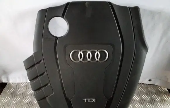 Engine cover (trim)