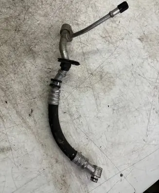 Audi Q7 4L Air conditioning (A/C) pipe/hose 7L6820743J