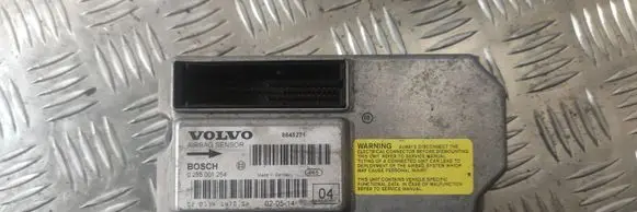 Volvo XC70 Airbag control unit/module 8645271