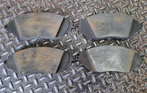 Volkswagen Arteon Brake pads (front) 