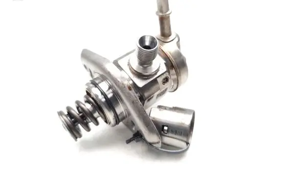 Ford Puma Fuel injection high pressure pump H6BG-9D376-AB