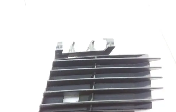 Opel Vectra C Front bumper lower grill 09186127 794000009 0551004542