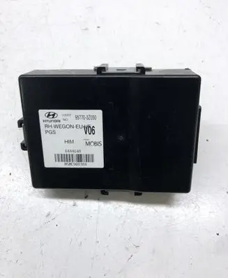 Hyundai i40 Parking PDC control unit/module 957703Z050