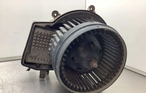 Mercedes-Benz C W203 Heater fan/blower 9400784