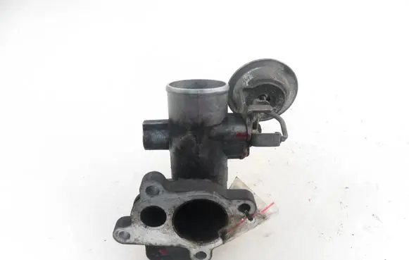 Toyota Yaris Throttle body valve 